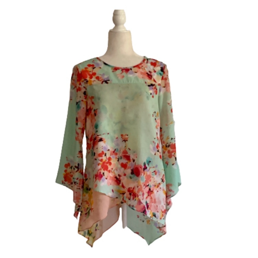 Sunny Leigh Floral Bell Sleeve Layered Blouse